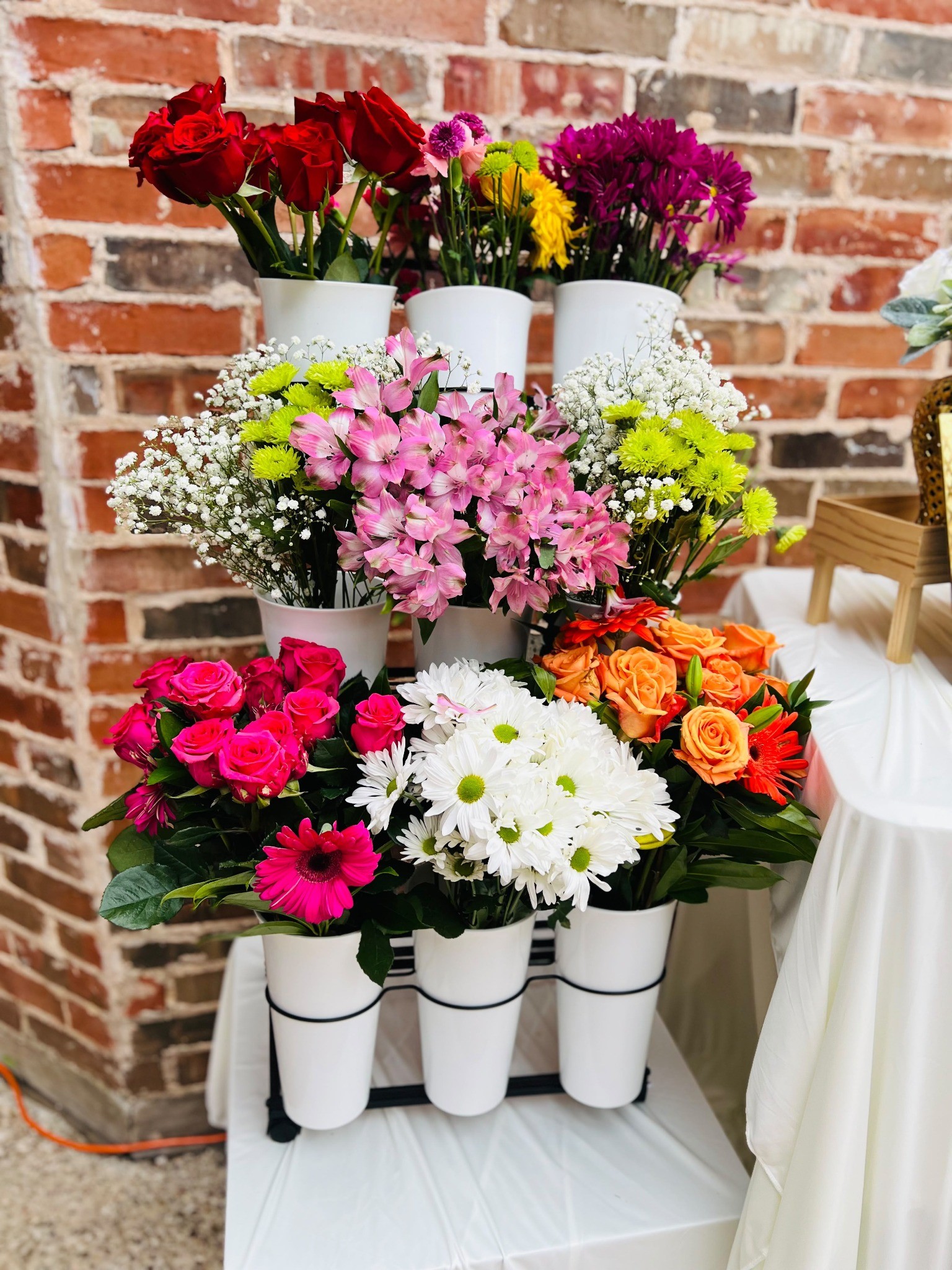 A genuine close view of a Zee Star Creations Bloom Bar flower display.